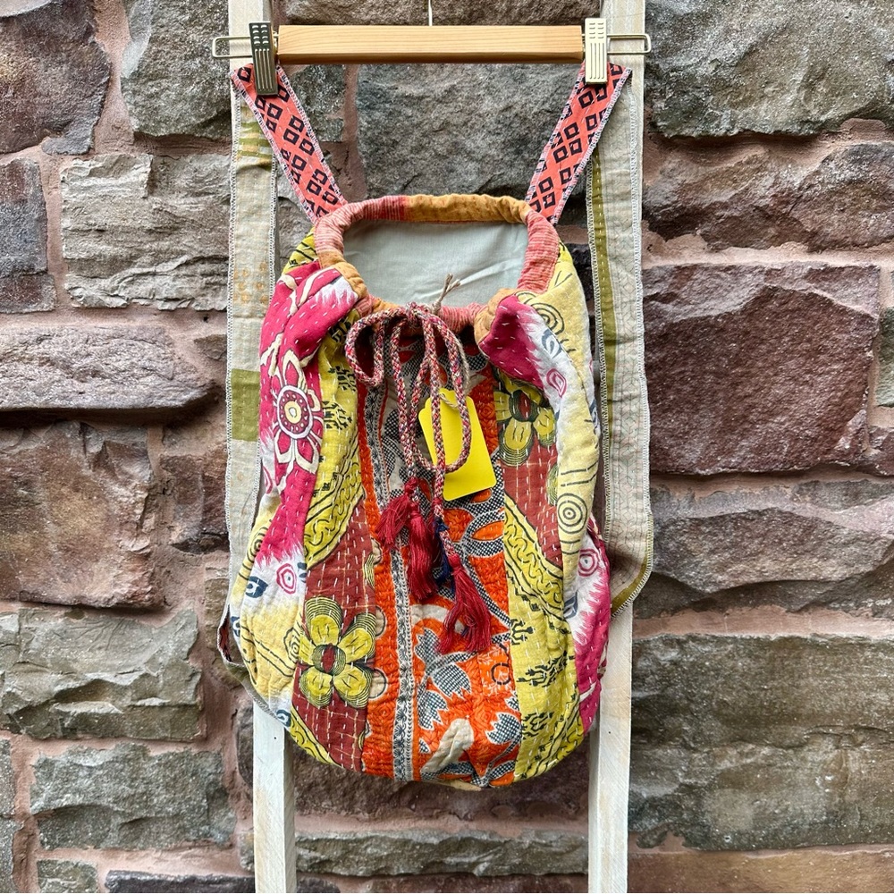 ✨VINTAGE KANTHA SARI BOHO BACKPACK - Picture 7 of 10